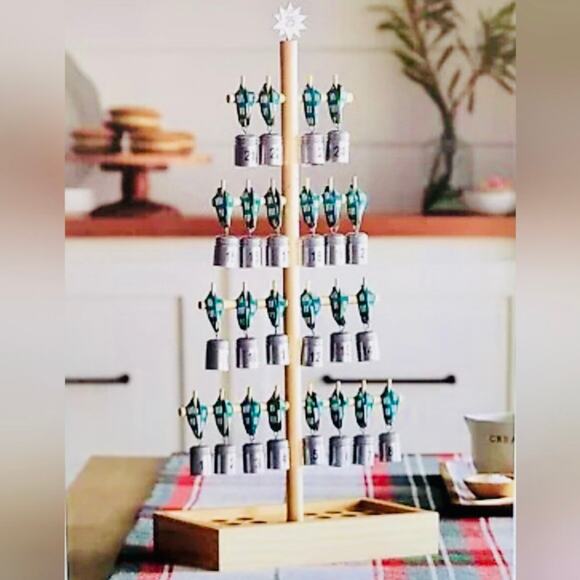 Hearth & Hand by Magnolia Advent Calendar Christmas Count Down– Holiday Decor - Picture 6 of 6